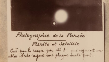 COMMANDANT DARGET (dit), DARGET Louis. Photographie de la pensée, 1896, aristotypie. Musée français de la Photographie, Benoît Chain